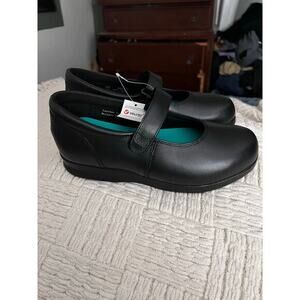 Drew® Bloom II shoes size 9